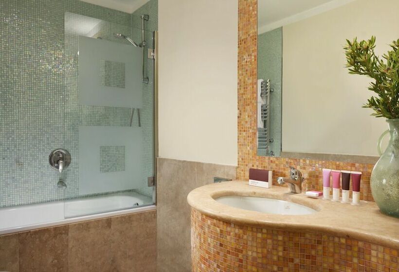 اتاق اجرایی, Enterprise Hotel Design & Boutique