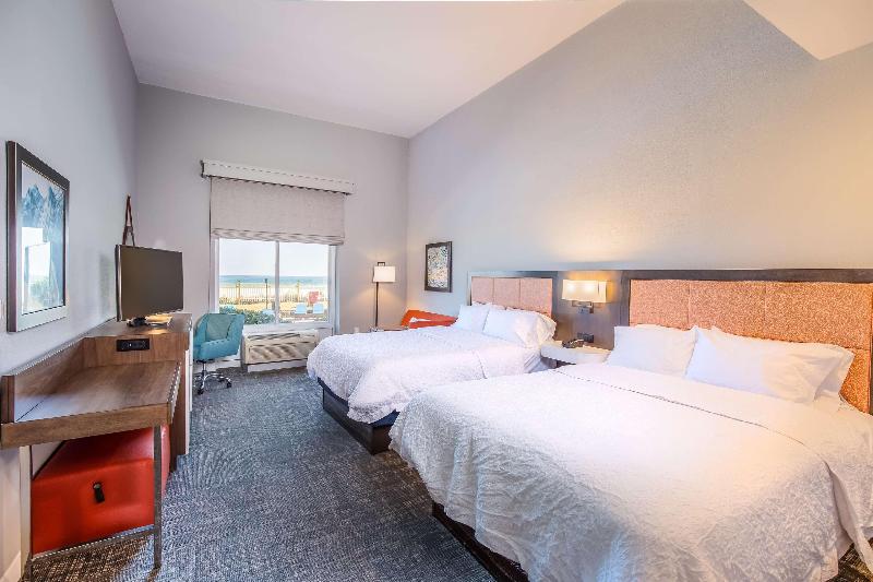 חדר סטנדרט נוף לבריכה, Hampton Inn Pensacola Beach