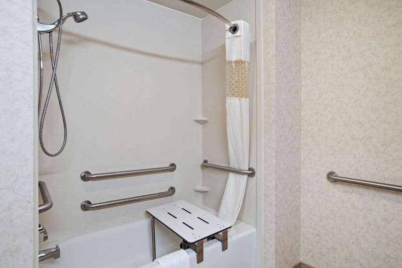Номер Стандарт Кровать Кинг Адаптированный для Инвалидов, Comfort Inn & Suites Rapid City Near Mt Rushmore