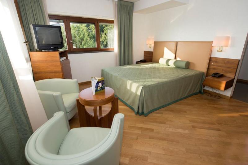 Номер Стандарт Трехместный, Solofra Palace Hotel & Resort
