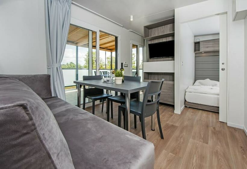 2间卧室的房子, Mediteran Kamp Mobile Homes In Naturist Camping Solaris