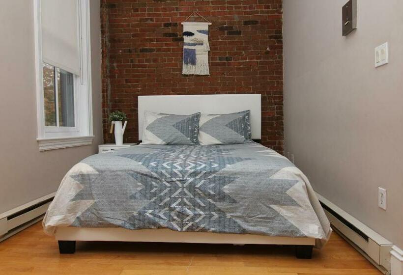 Студия Стандарт, Charming Studio In Boston Brownstone, C.ave#5