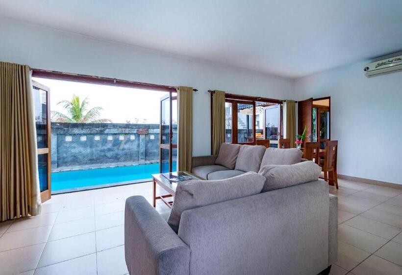Номер Deluxe, Medewi Surf Villa