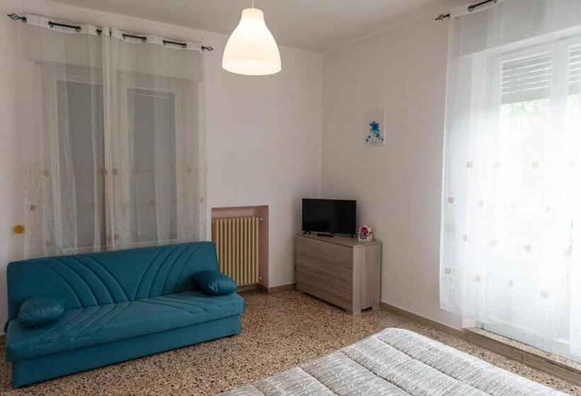 اتاق استاندارد با تراس, Poggio Del Sole Guest House