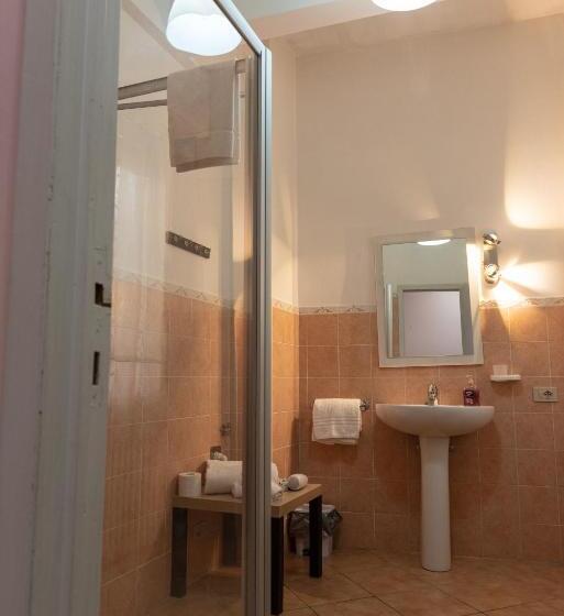 اتاق استاندارد با تراس, Poggio Del Sole Guest House