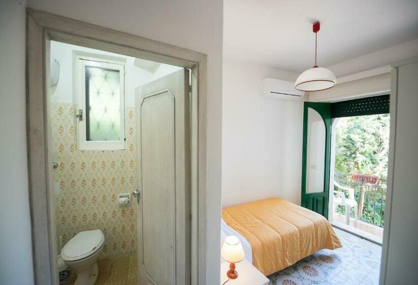 اتاق استاندارد یک نفره, Villa Moschella