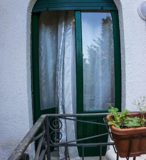 اتاق استاندارد یک نفره, Villa Moschella