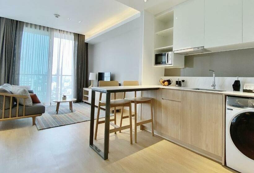 استودیوی لوکس, Oakwood Suites Bangkok