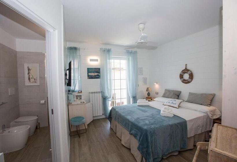 اتاق استاندارد, Laura E Christian   Rooms