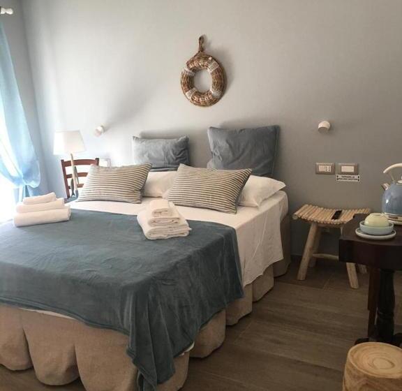اتاق استاندارد, Laura E Christian   Rooms