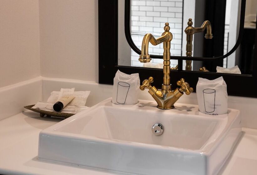 Номер Deluxe Вид на Бассейн, Mora Boutique Hotel   Sha Extra Plus