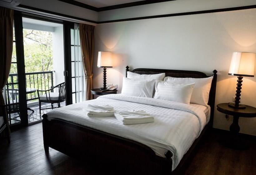 Номер Deluxe Вид на Бассейн, Mora Boutique Hotel   Sha Extra Plus