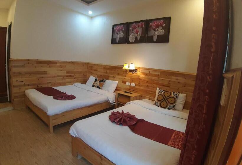 اتاق خانوادگی با چشم‌انداز باغ, Dang Khoa Garden Inn