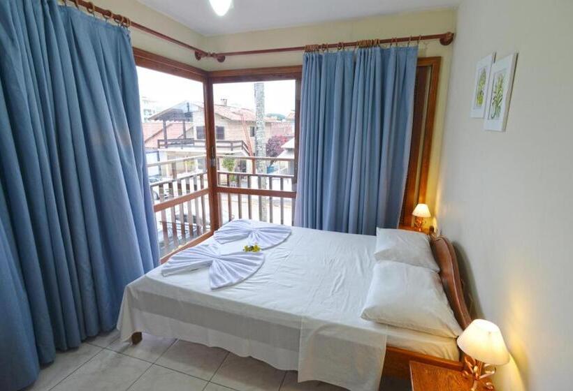 Quarto Familiar Superior, Oceano Pousada   Buffet De Café Da Manhã E Serviço De Quarto Diário