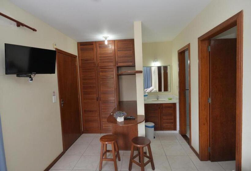 Quarto Quádruplo Estandar, Oceano Pousada   Buffet De Café Da Manhã E Serviço De Quarto Diário