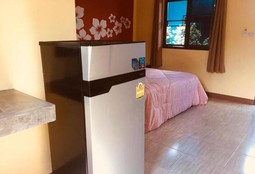 Quarto Deluxe, Chill Land House