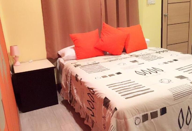 Quarto Deluxe, Chill Land House
