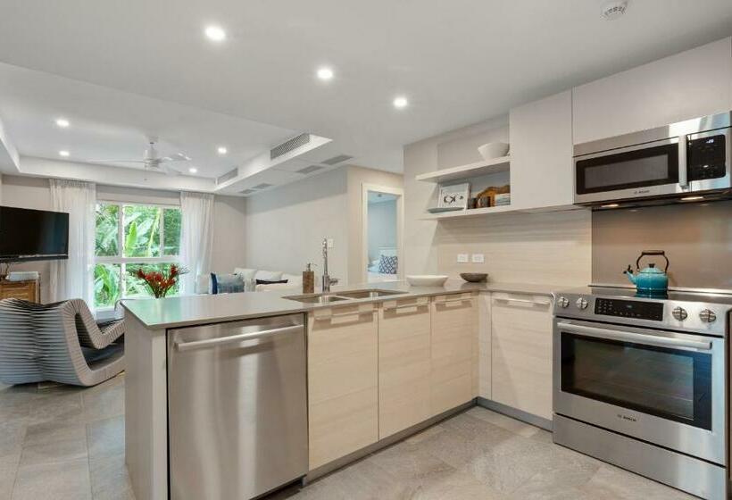 2 Bedroom Apartment with Views, Elan At Ballena Beach