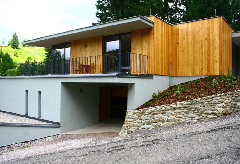 استودیوی استاندارد, Penzion Eden