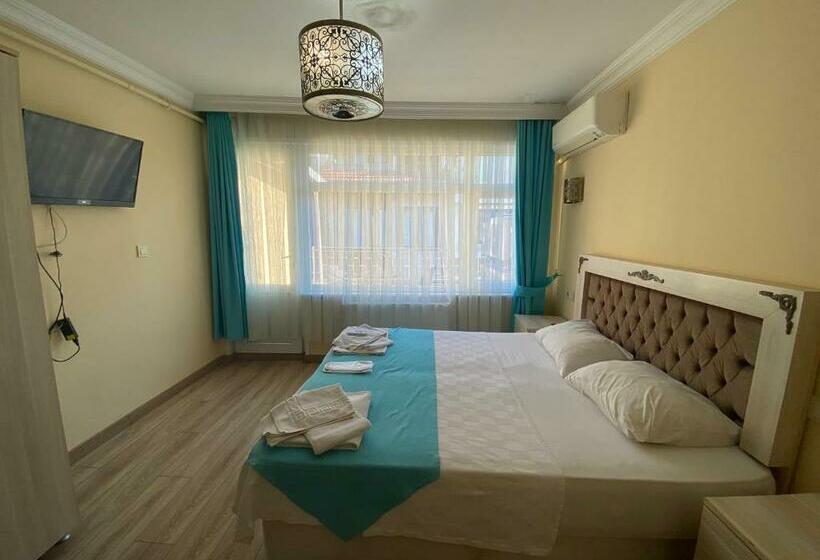 آپارتمان 1 خوابه با بالکن, Amida House