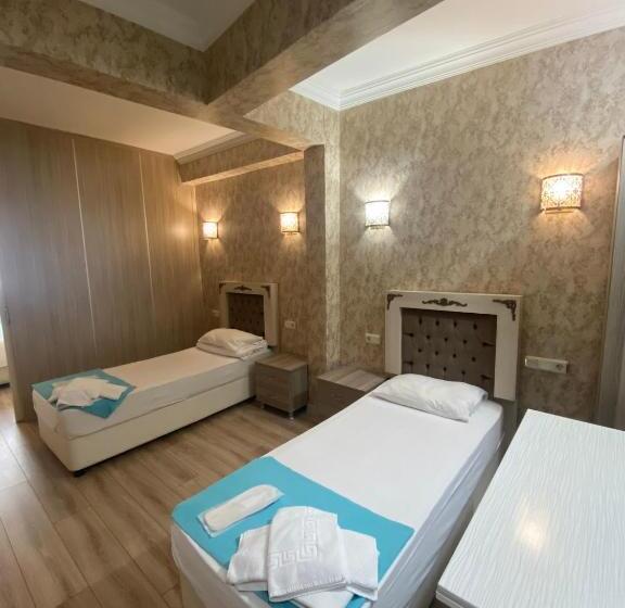آپارتمان 2 خوابه, Amida House