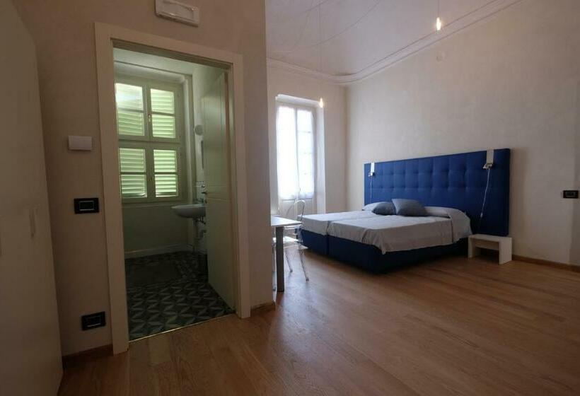اتاق استاندارد با چشم‌انداز شهر, Palazzo Sacco Hostello Fossano