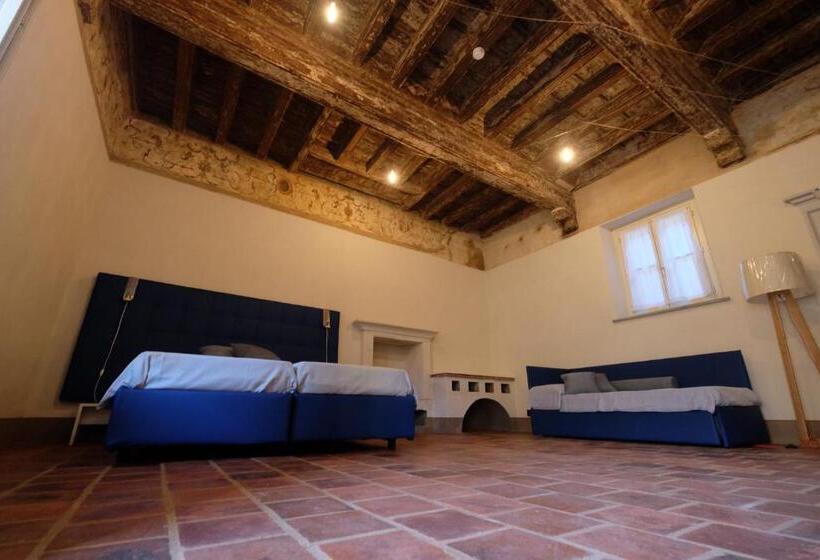 اتاق لوکس, Palazzo Sacco Hostello Fossano