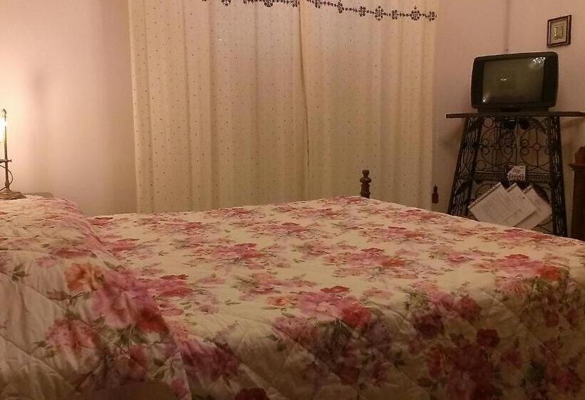 Standard room with outdoor bath, B&b Itala