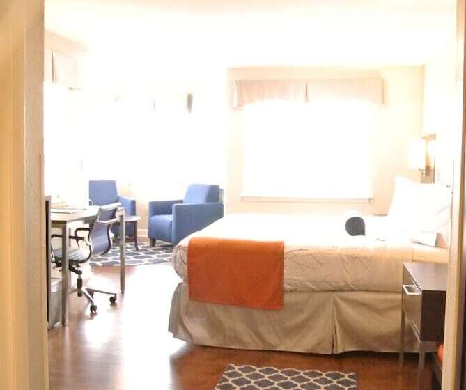 سوییت جونیور, Guesthouse Inn & Suites Lexington