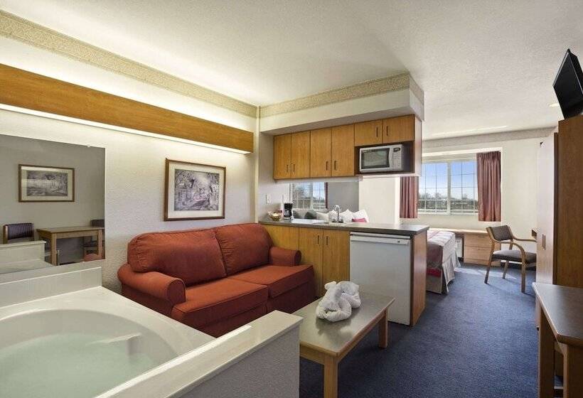 Студия Deluxe, Ramada By Wyndham Bloomington I 55 And I 74 Il