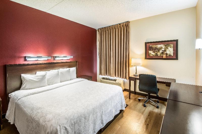 Номер Премиум, Red Roof Plus Long Island   Garden City