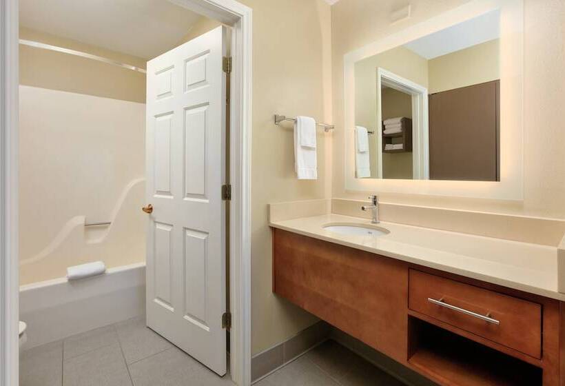 Люкс 2 Спальни, Staybridge Suites Corning, An Ihg