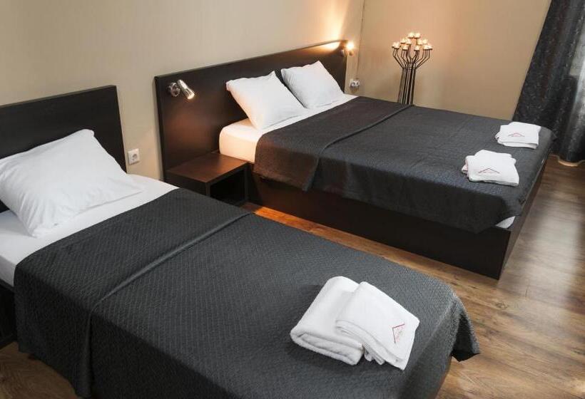 Люкс, Family Hotel Pautalia