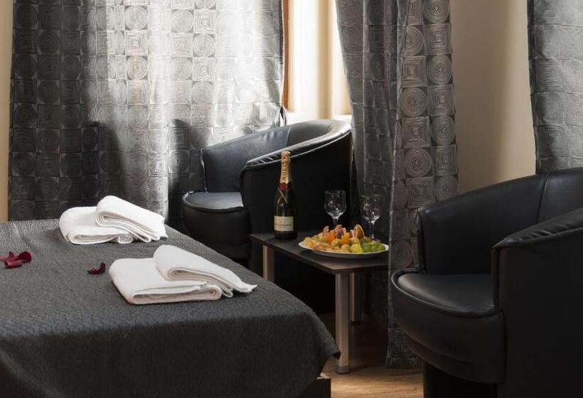 Люкс, Family Hotel Pautalia