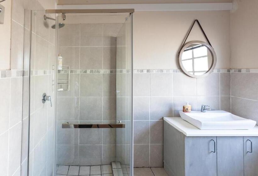 Семейный Номер, Witfontein Game Lodge