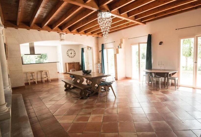 Люкс Вид на Бассейн, La Villa Bella