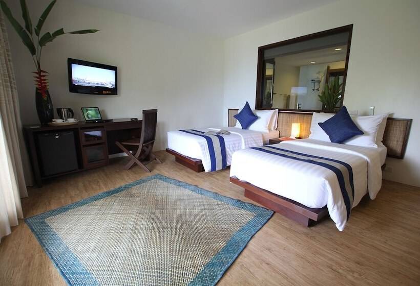 اتاق لوکس با چشم‌انداز دریا, Amun Ini Beach Resort & Spa