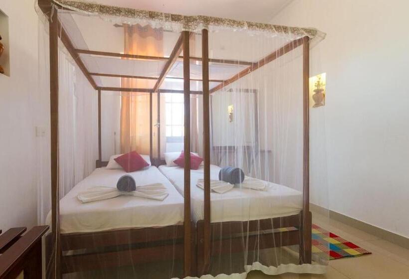 غرفة ديلوكس, Angel Inn Guest House