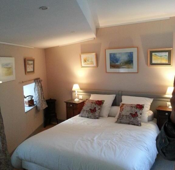 Номер Стандарт Вид на Сад, Relais St Jacques   Roanne