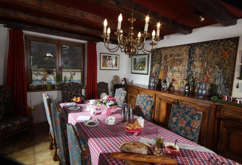 Семейный Номер Вид на Сад, Maison D Hôtes La Cerisaie