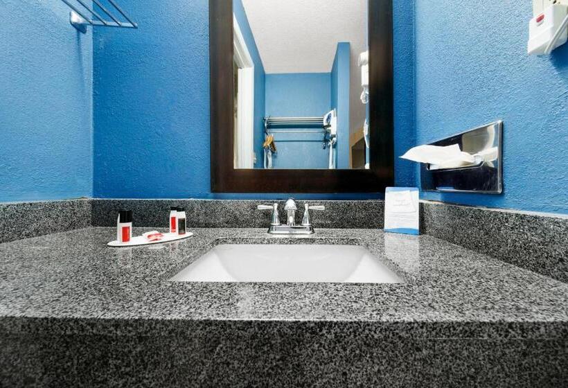 Номер Стандарт, Baymont By Wyndham Muncie Near Ball State University