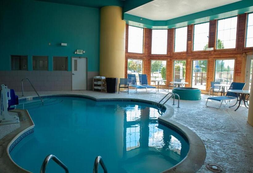 キングサイズベッドのスタンダードルーム, Clarion Pointe Indianapolis Airport