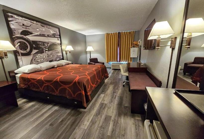 キングサイズベッドのスタンダードルーム, Super 8 By Wyndham Cloverdale In