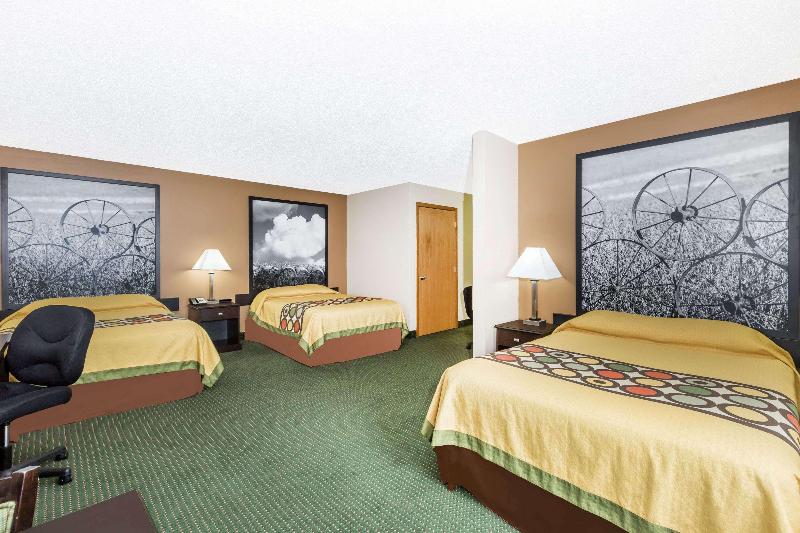 Люкс, Super 8 By Wyndham Jefferson