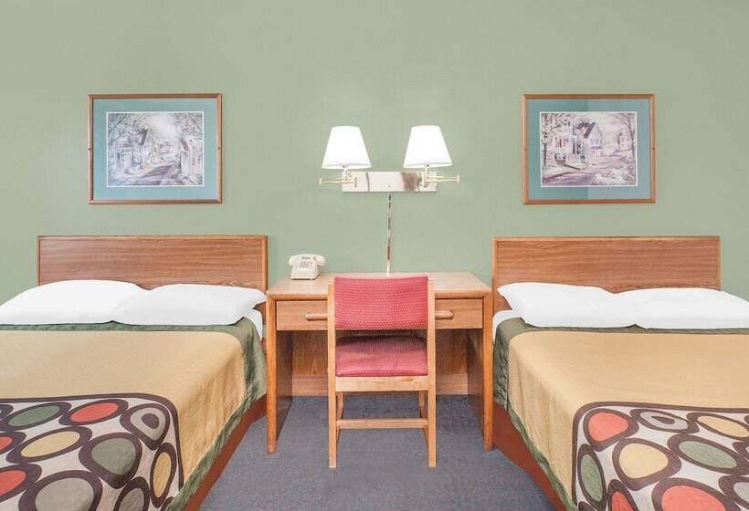 Номер Стандарт 2 Двуспальные Кровати, Super 8 By Wyndham Queensbury Glen Falls, Lake George Area