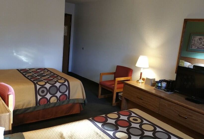 Номер Стандарт 2 Двуспальные Кровати, Super 8 By Wyndham Queensbury Glen Falls, Lake George Area