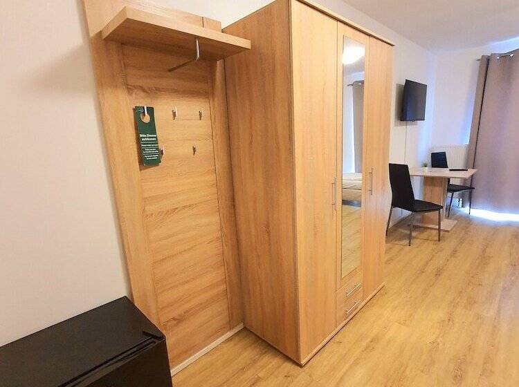 Номер Стандарт, Sleep Station