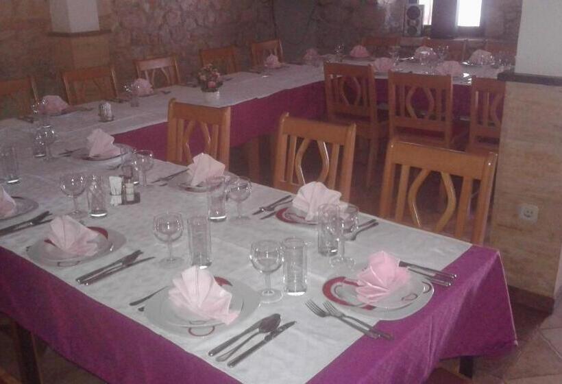 اتاق استاندارد سه تخته با بالکن, Guest House Fosa