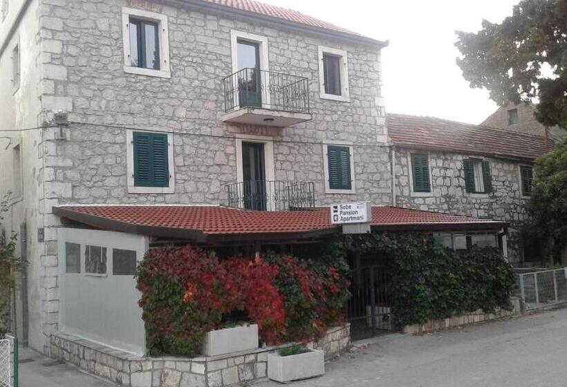 اتاق کلاسیک, Guest House Fosa