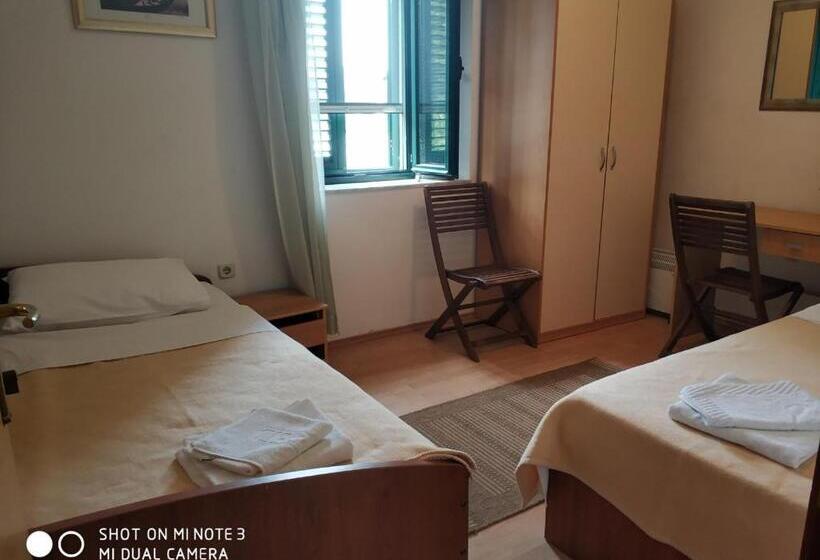 اتاق کلاسیک, Guest House Fosa